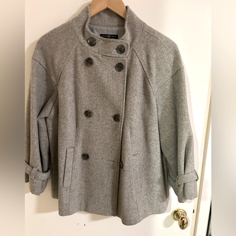 100% wool women’s pea coat, Gap, size L